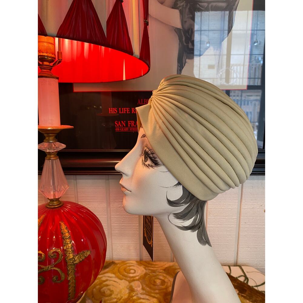 vintage 1970s turban beige hat gathered pleated 70s fashion millinery